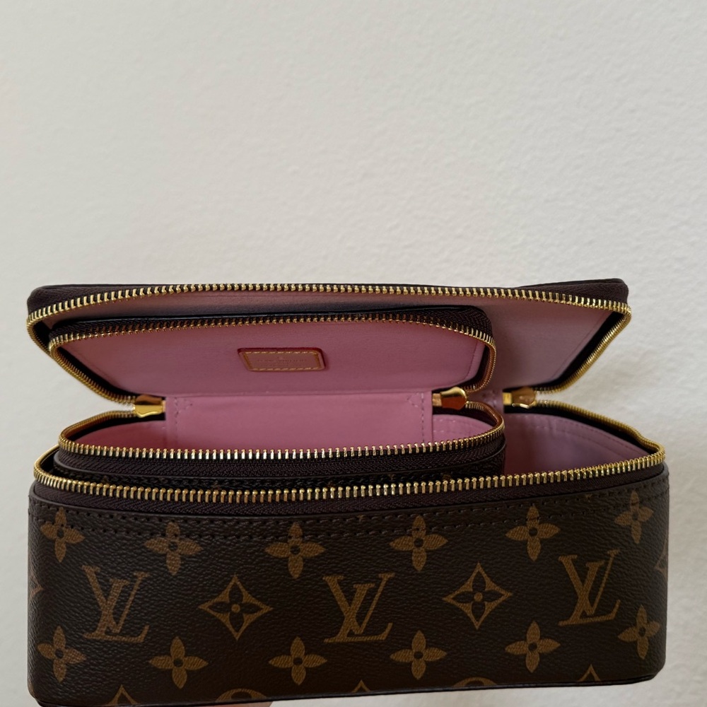 Pink vanity case set of 2